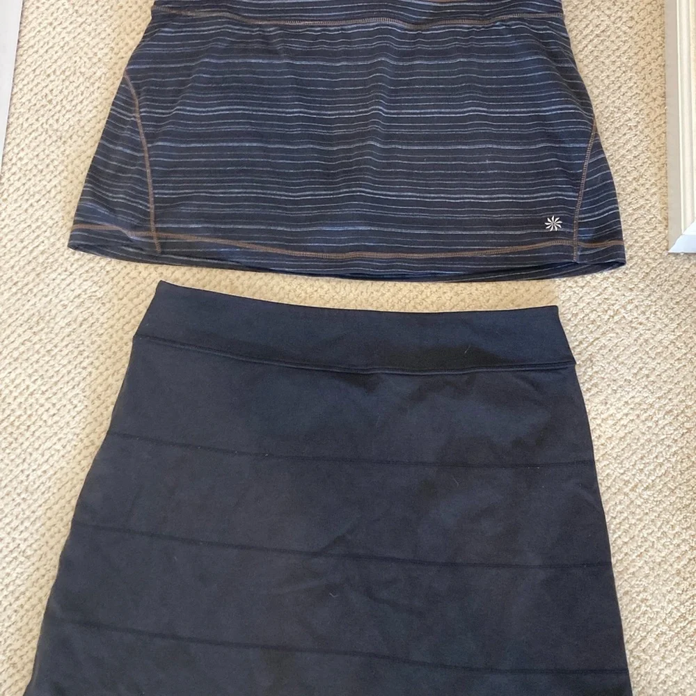 Athleta Striped Athletic Skirt Set in Navy and Gray and 1 Skirt in Black, XL - Picture 5 of 6